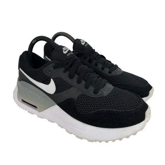 Nike | Shoes | Nike Air Max Shoes Womens Size 9 Dm95380  display picture 1